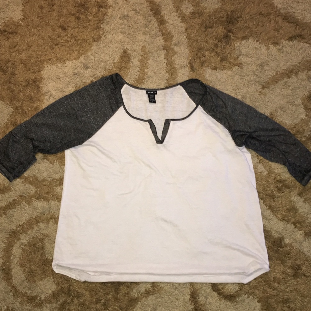 3/4 sleeve white and grey baseball shirt